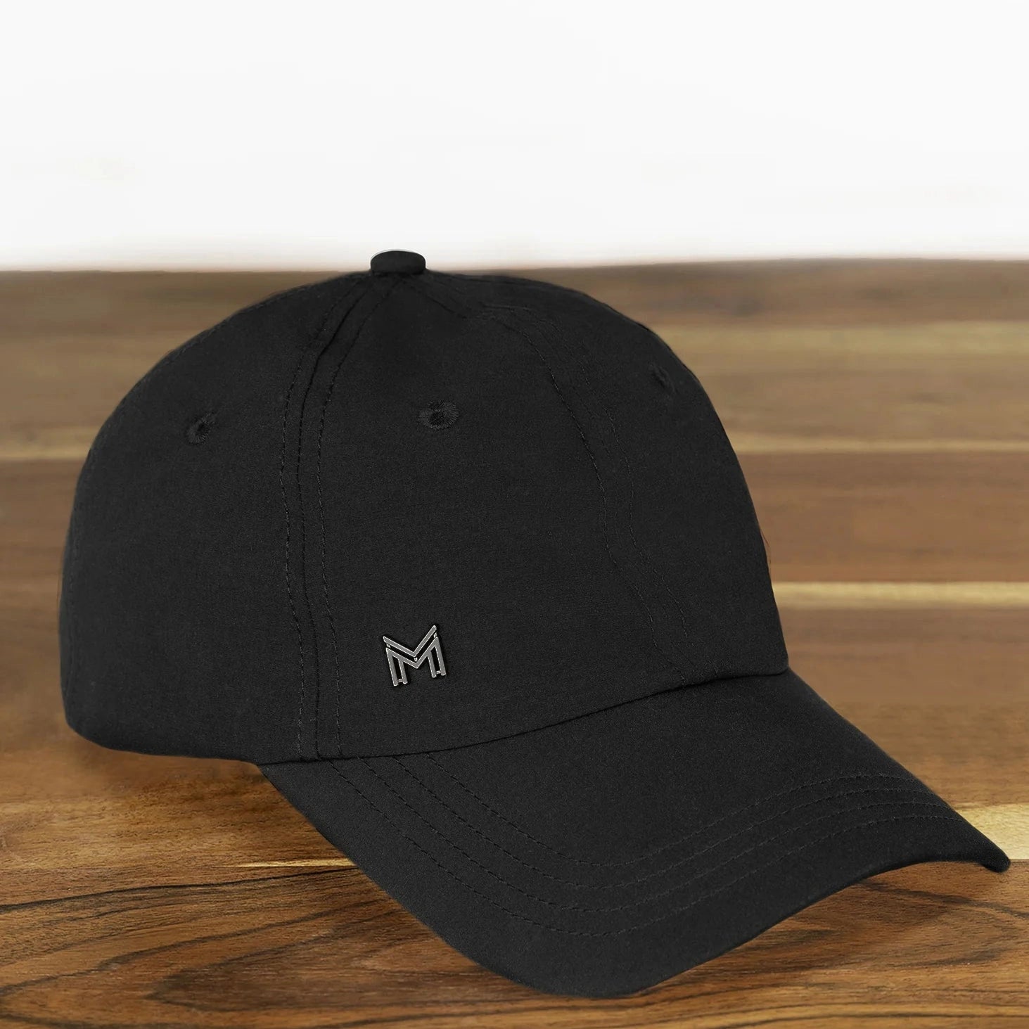 MAximilian Equestrian Ray cap, black