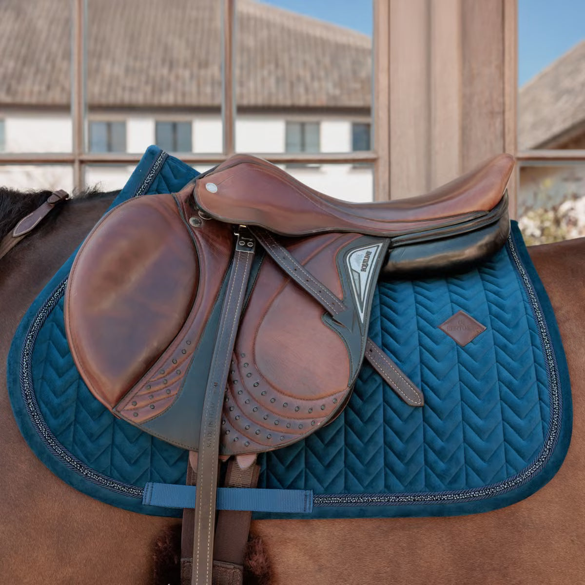 Kentucky Horsewear velevet mini pearls nyeregalátét, navy