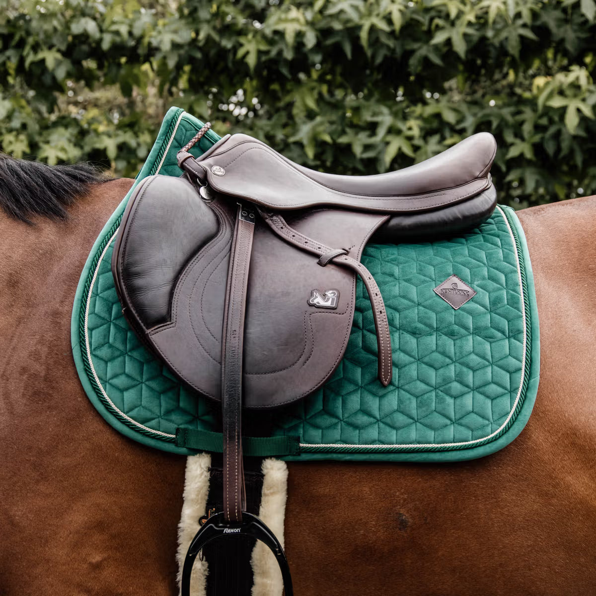 Kentucky Horsewear velvet ugró nyeregalátét, dark green