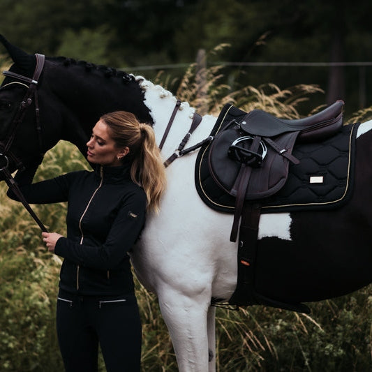 Equestrian Stockholm Black Gold