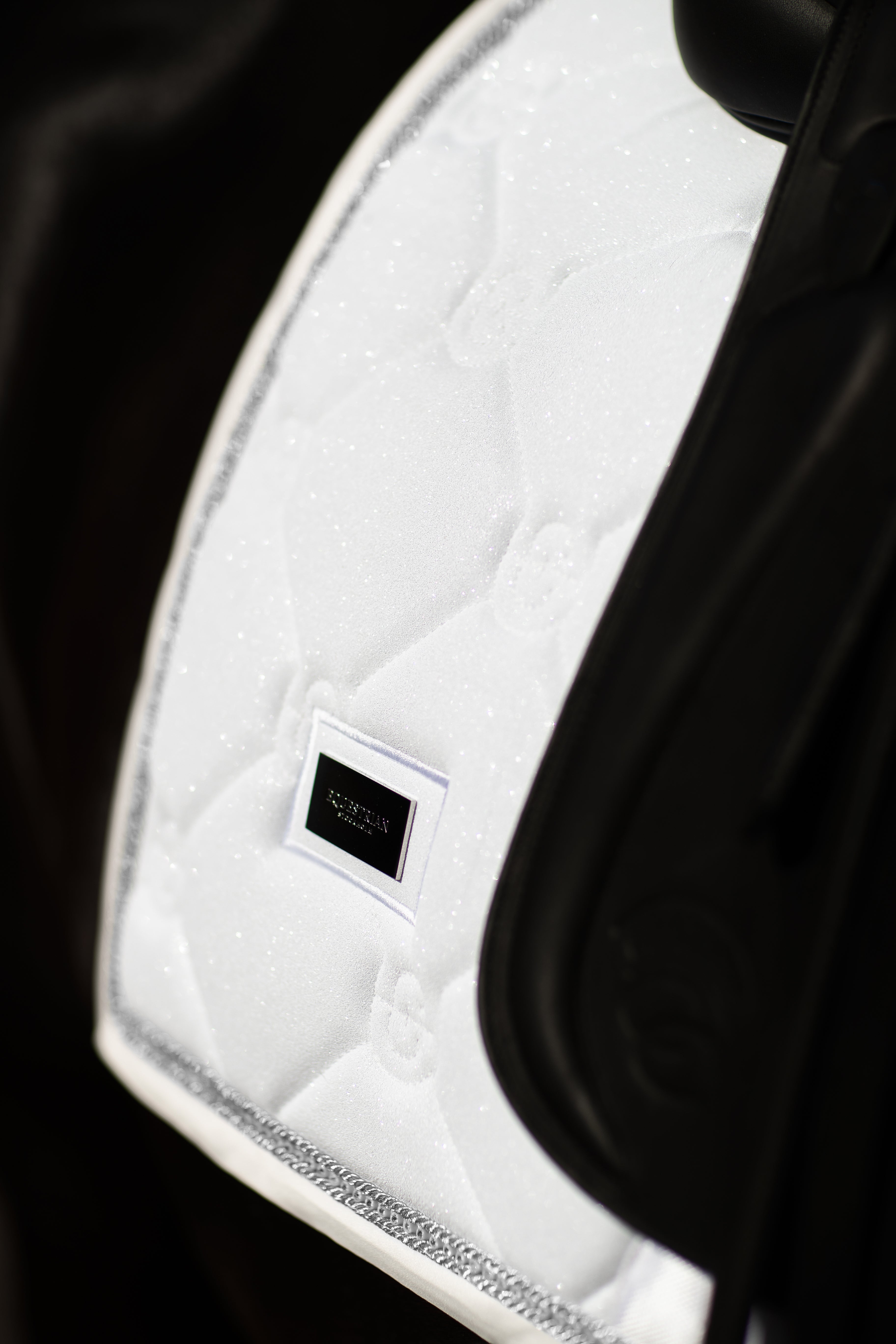 Equestrian Stockholm White Glimmer