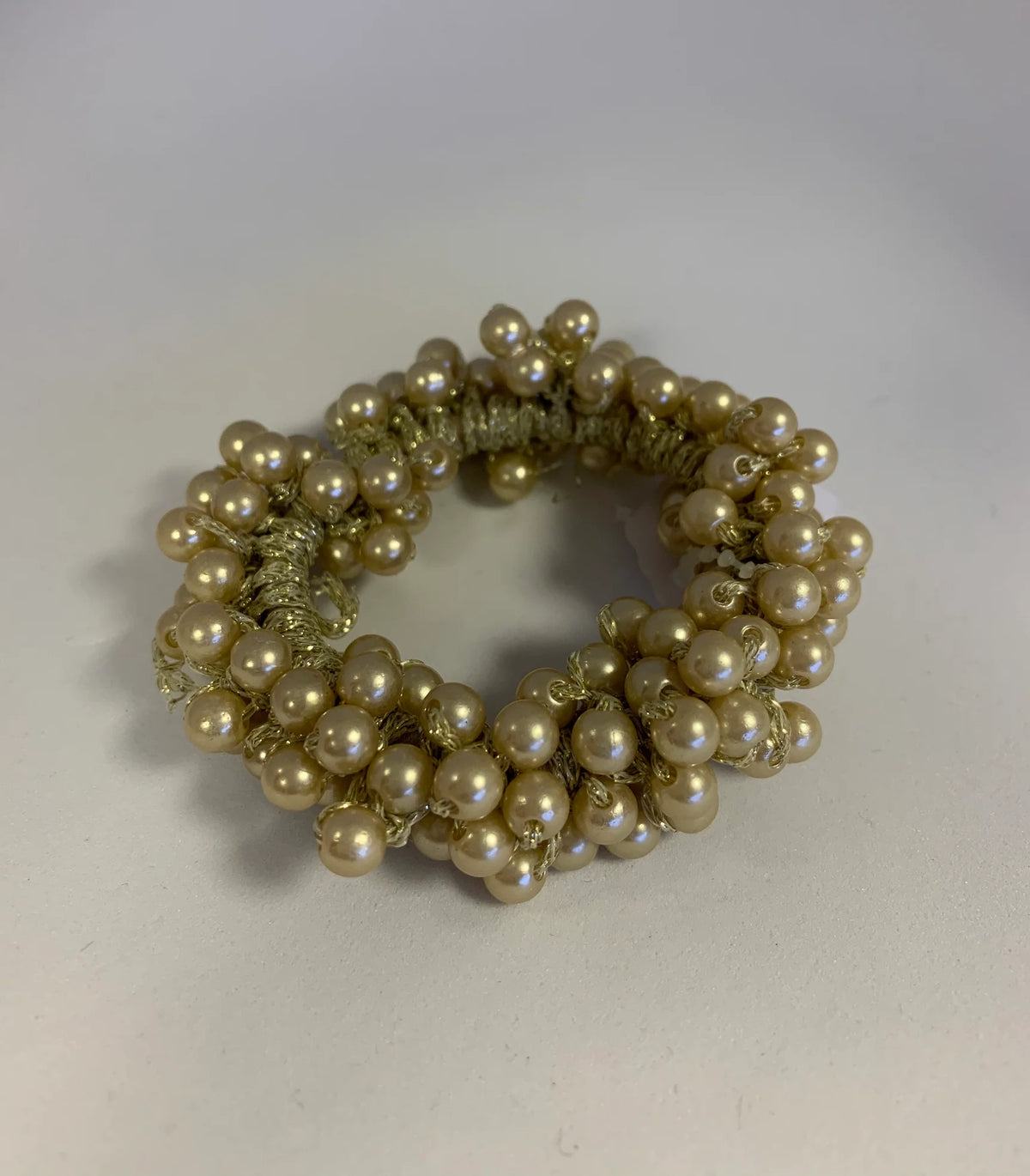 Zafina gyöngyös hajgumi / scrunchie, champagne